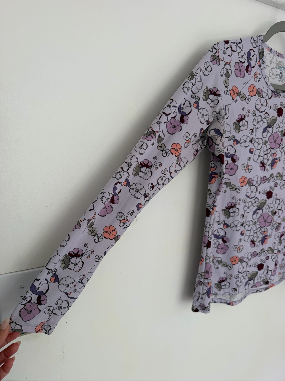 Patagonia Lavender Purple Floral Base Layer Capilene Performance Outdoors Shirt - Picture 3 of 13